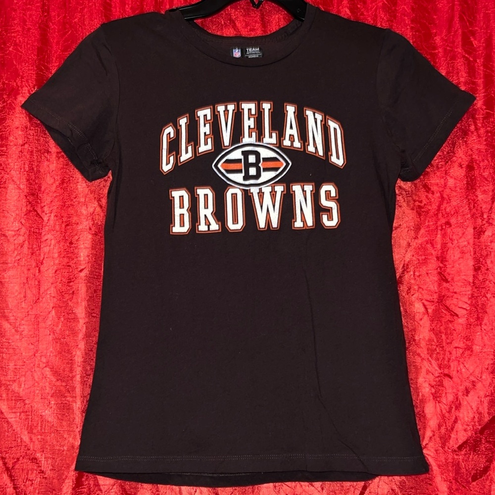 Cleveland Brown Team logo tee